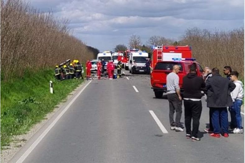 Strašna nesreća u Srbiji: Najmanje troje mrtvih i više povrijeđenih