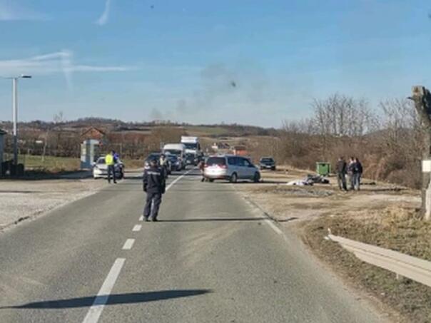 Strašna nesreća u Srbiji: Vozač poginuo na licu mjesta