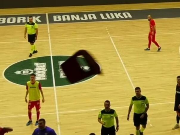 Strašne scene iz Banjaluke: Lešinari napali goste iz Cazina