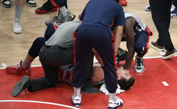 Stravičan lom noge košarkaša  Washington Wizardsa