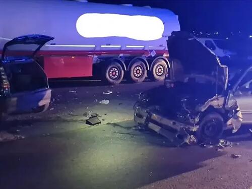 Stravičan sudar dva vozila na putu Prijedor - Banja Luka, vozači teško povrijeđeni