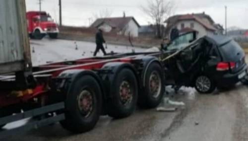 Stravična nesreća: Poginula djevojka bila na obuci