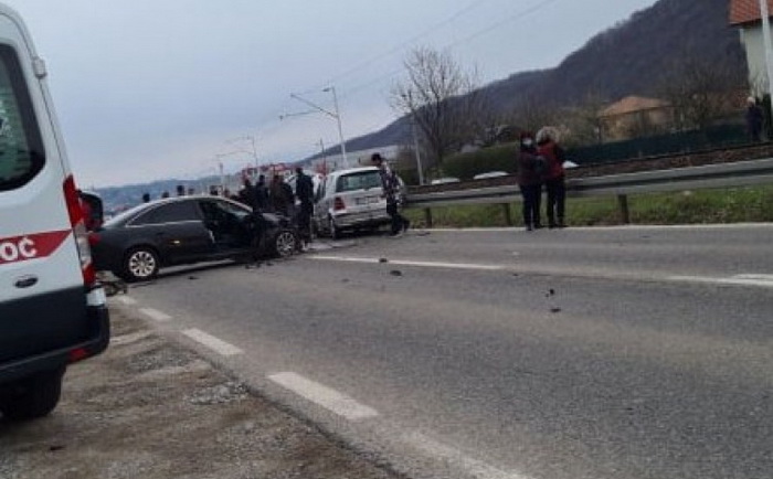 Stravična nesreća kod Hadžića, jedna osoba poginula