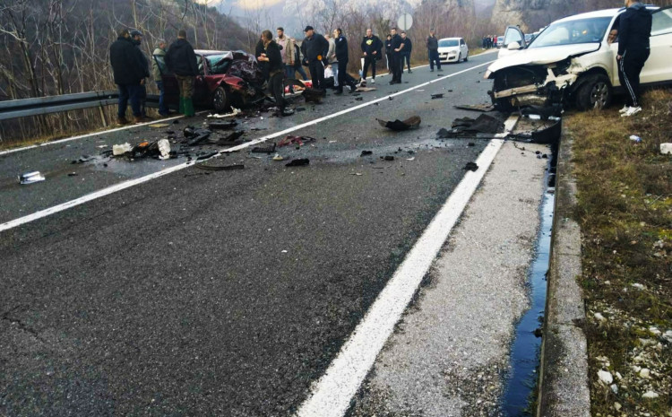 Stravična nesreća kod Mostara, dvije osobe poginule
