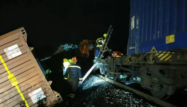 Stravična nesreća kod Novske: Sudar putničkog i teretnog voza, ima poginulih