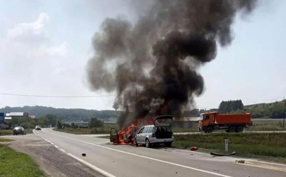 Stravična nesreća kod Prnjavora: Poginule majka i kćerka, otac i sin povrijeđeni