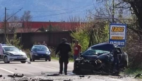 Stravična nesreća kod Sarajeva: Poginula jedna osoba