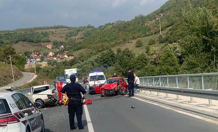 Stravična nesreća kod Sarajeva, poginula jedna osoba