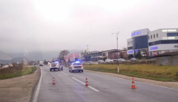 Stravična nesreća kod Viteza: U naletu kombija poginuo bračni par