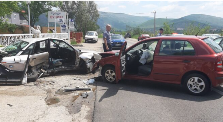 Stravična nesreća u Mostaru: Tri osobe povrijeđene 
