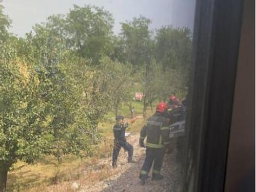 Stravična nesreća: Voz Prijepolje-Beograd pokosio automobil, ima poginulih?