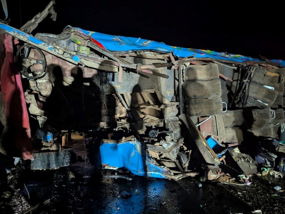Stravična tragedija u Ugandi: Autobus pun djece sletio s ceste, 21 osoba poginula