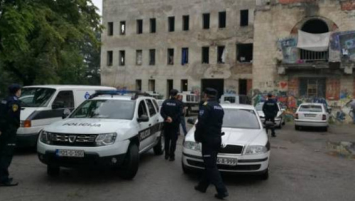 Stravično: U Bihaću muž zadavio suprugu