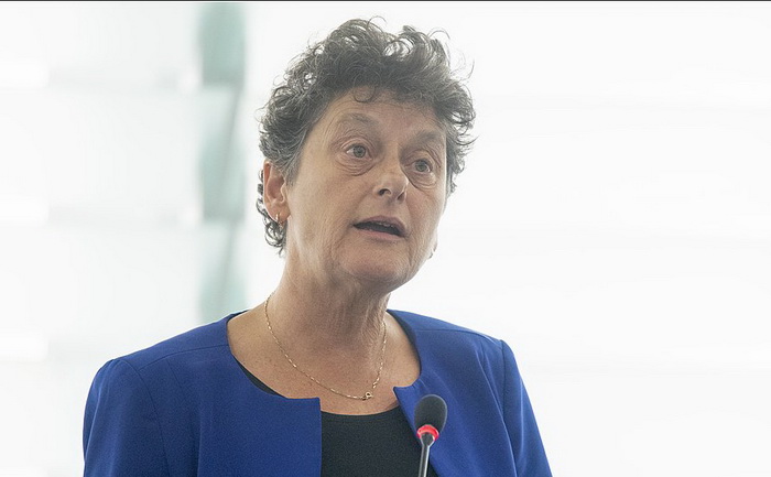 Strik: Orban nema veto, za sankcije Dodiku potrebno 15 članica EU