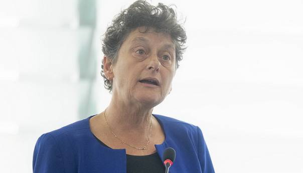 Strik: Orban nema veto, za sankcije Dodiku potrebno 15 članica EU