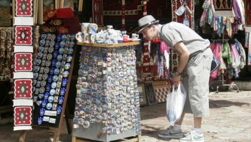 Stručnjaci Hrvatske, Crne Gore i Srbije: Turizmu potrebna državna pomoć