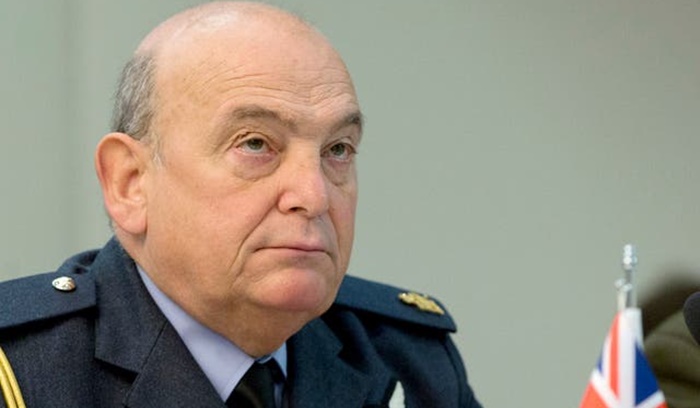 Stuart Peach danas u BiH, Dodik 'vapi' od želje da ga sretne