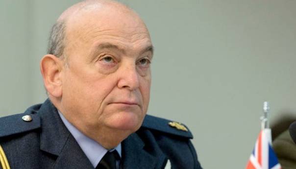 Stuart Peach danas u BiH, Dodik 'vapi' od želje da ga sretne