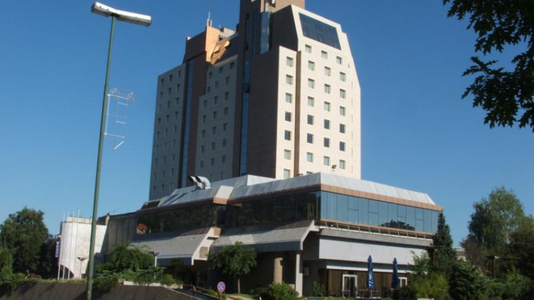 Studenti napustili karantin u hotelu 'Tuzla', vozači očekuju testiranje