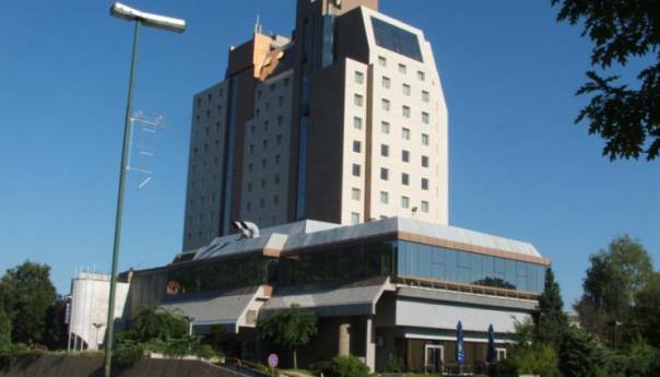 Studenti napustili karantin u hotelu 'Tuzla', vozači očekuju testiranje