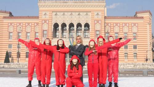 Studenti u Vijećnici izveli plesni performans na temu 'La casa de Papel'