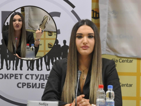 Video: Studentica iz Srbije skinula štiklu na konferenciji pa postala meta ismijavanja