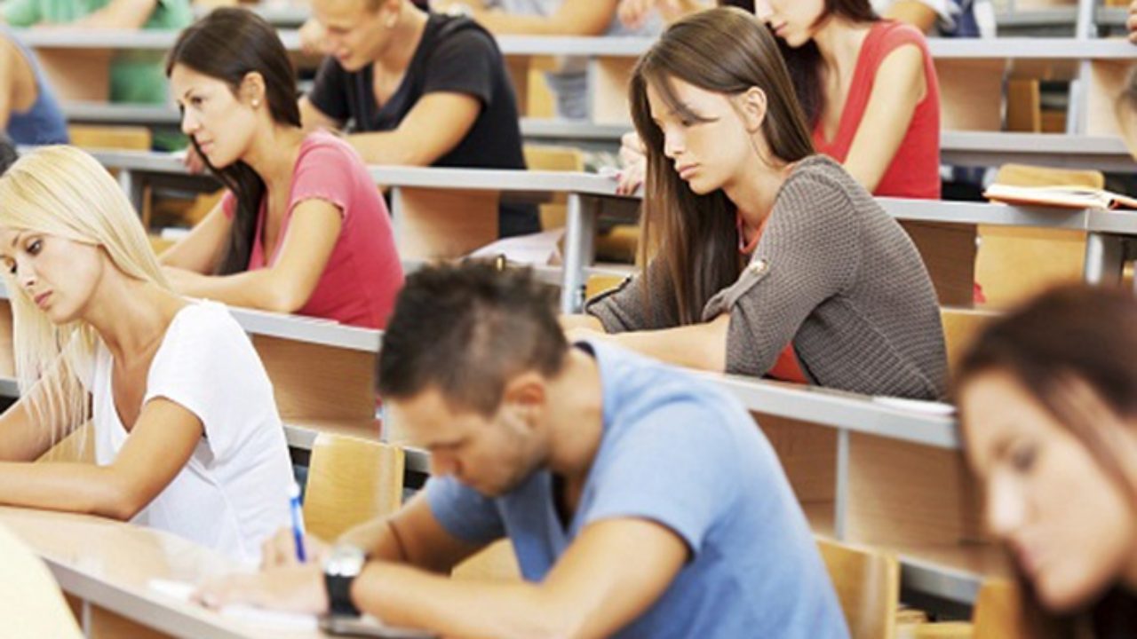 Studentski parlament UNSA od Vlade i Skupštine KS traži dodatni ispitni termin