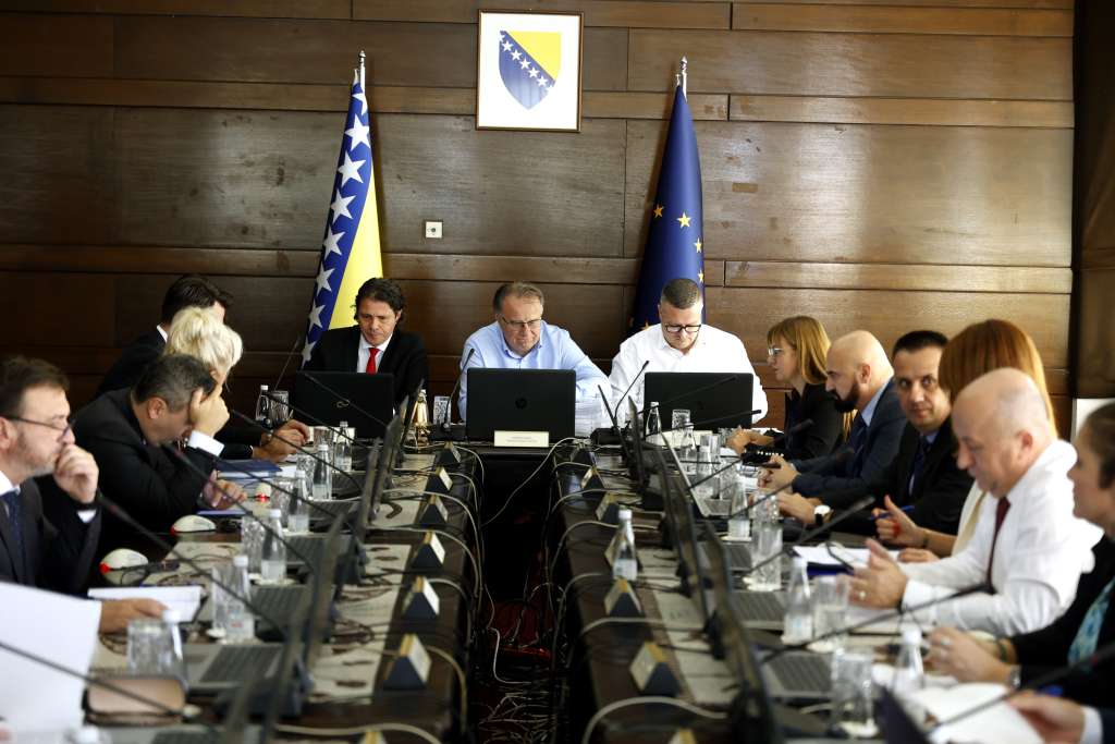 Stupila na snagu uredba Vlade FBiH: Osigurana jednokratna novčana pomoć za penzionere