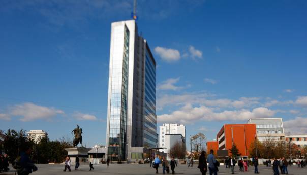 Stupile na snagu sankcije SAD prištinskim vlastima