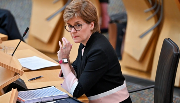 Sturgeon odala počast preživjelim žrtvama seksualnog nasilja
