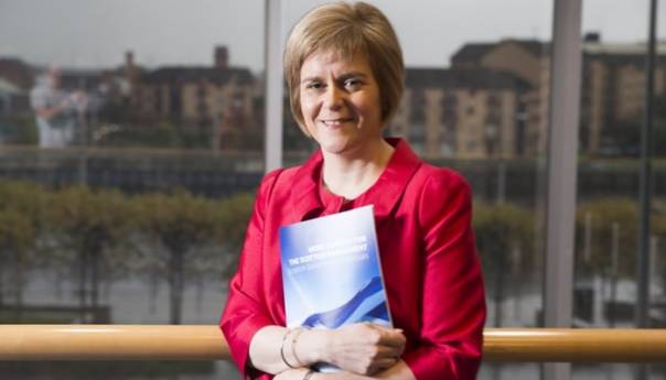 Sturgeon: Škotska se nada nezavisnosti i članstvu u EU