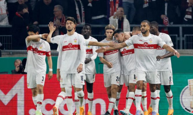 Stuttgart savladao HSV, na korak do opstanka u eliti