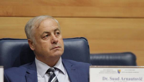 SUAD ARNAUTOVIĆ - ČVRSTI STAVOVI