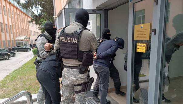 Sud BiH: Mjesec dana pritvora Hadžibajriću i ostalim