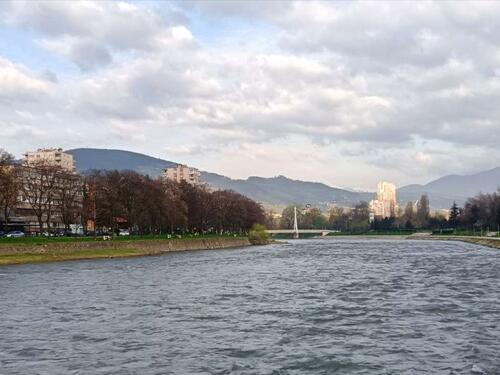 Sud odredio pritvor ocu i sinu koji su napali ljekara i osoblje Hitne pomoći Zenica