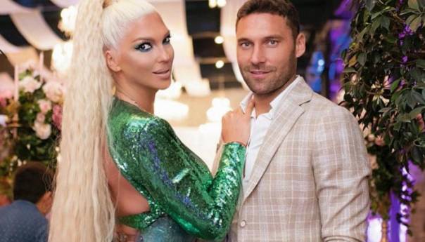 Sud produžio Tošiću zabranu mjere prilaska Karleuši za još 30 dana