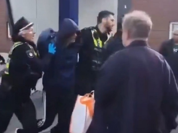 Sudac odlučio: Osumnjičena za napad u Hamburgu smještena u psihijatrijsku ustanovu