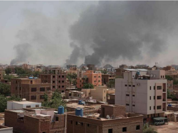 Sudanske frakcije bore se oko vojne baze u Kartumu