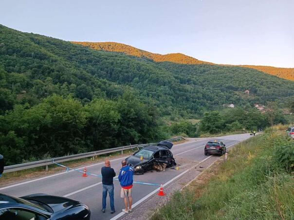 Sudar četiri vozila kod Goražda, jedna osoba povrijeđena