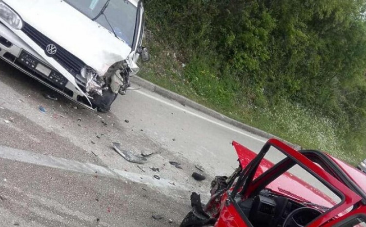 Sudar dva vozila kod Stoca, obustavljen saobraćaj