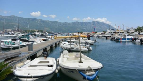 Sudar jahte i barke, poginula djevojka kod Budve