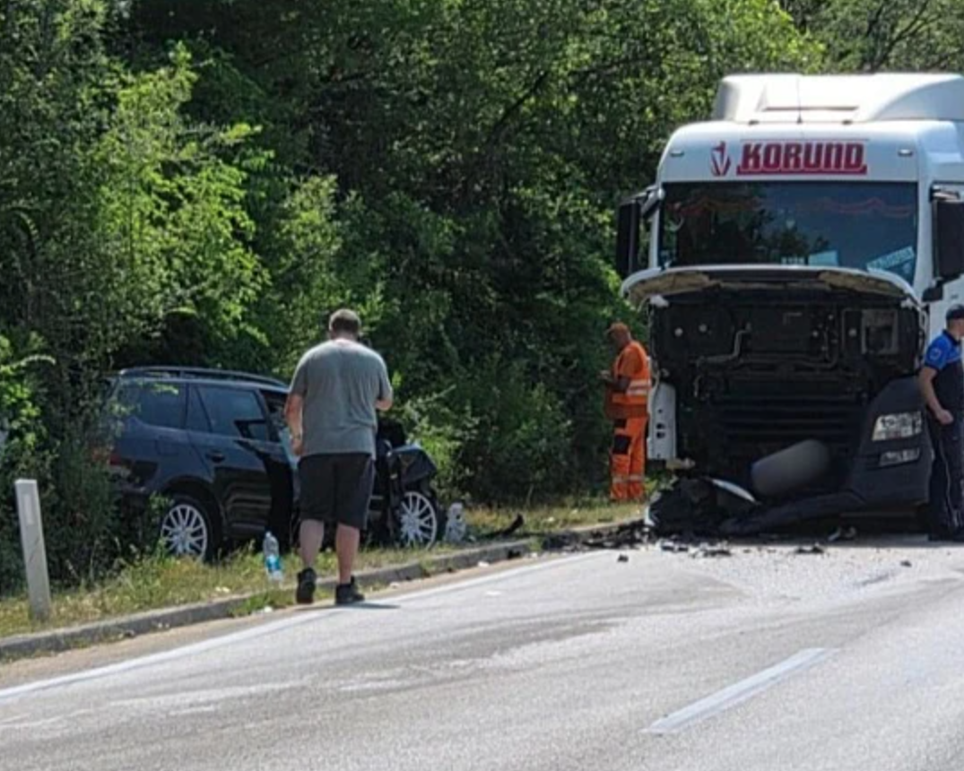 Sudar kamiona i automobila kod Bune, ima povrijeđenih