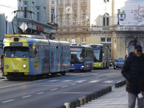 Sudar kod Aria centra, formirale se velike gužve