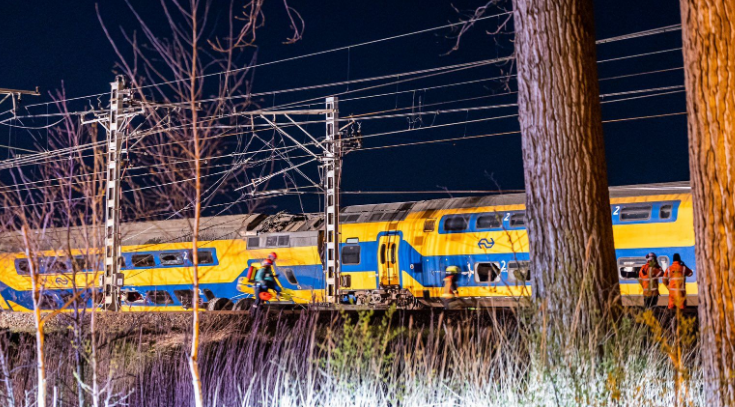 Sudar putničkog i teretnog voza u Nizozemskoj