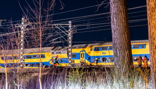 Sudar putničkog i teretnog voza u Nizozemskoj