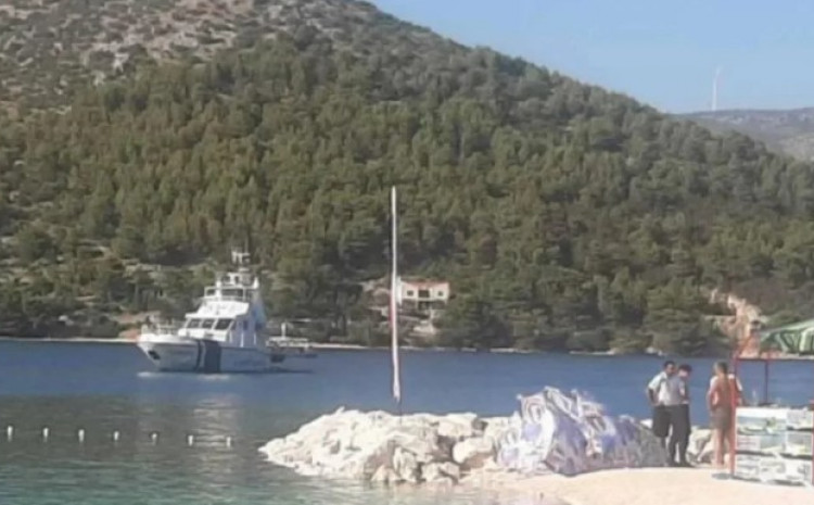 Sudar skutera i jedrilice kod Trogira: Poginula jedna osoba
