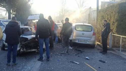 Sudar tri vozila na regionalnom putu kod Visokog, povrijeđene dvije osobe