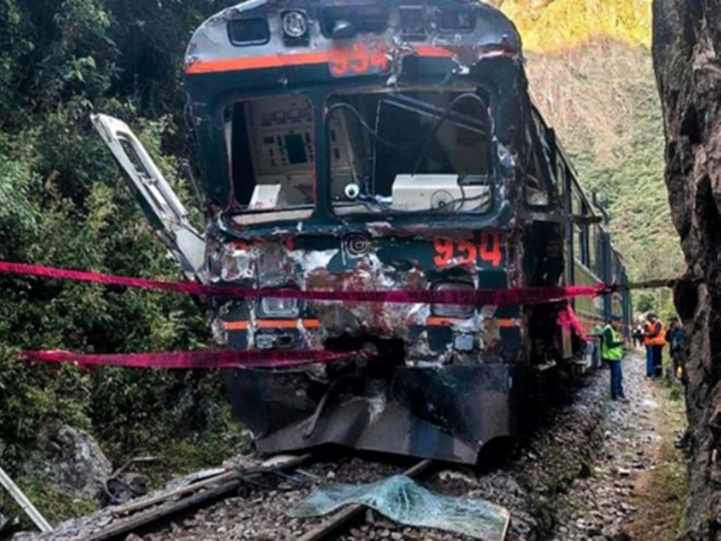 Sudar vozova u Peruu, ima žrtava, desetine povrijeđenih