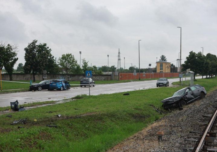 Sudarila se tri vozila u Županji, poginula jedna osoba