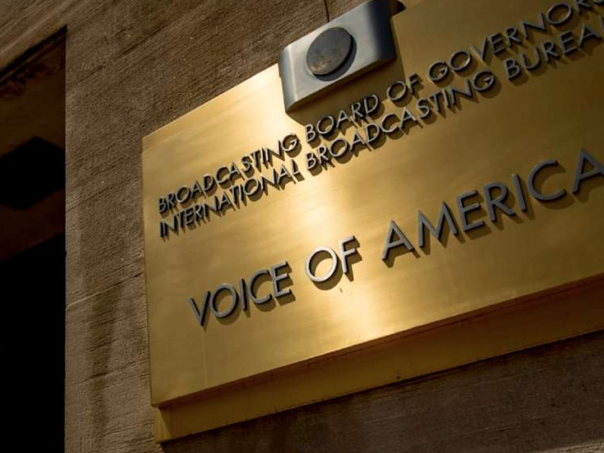 Sudija naredio da se više od 1.000 zaposlenika Glasa Amerike vrati na posao